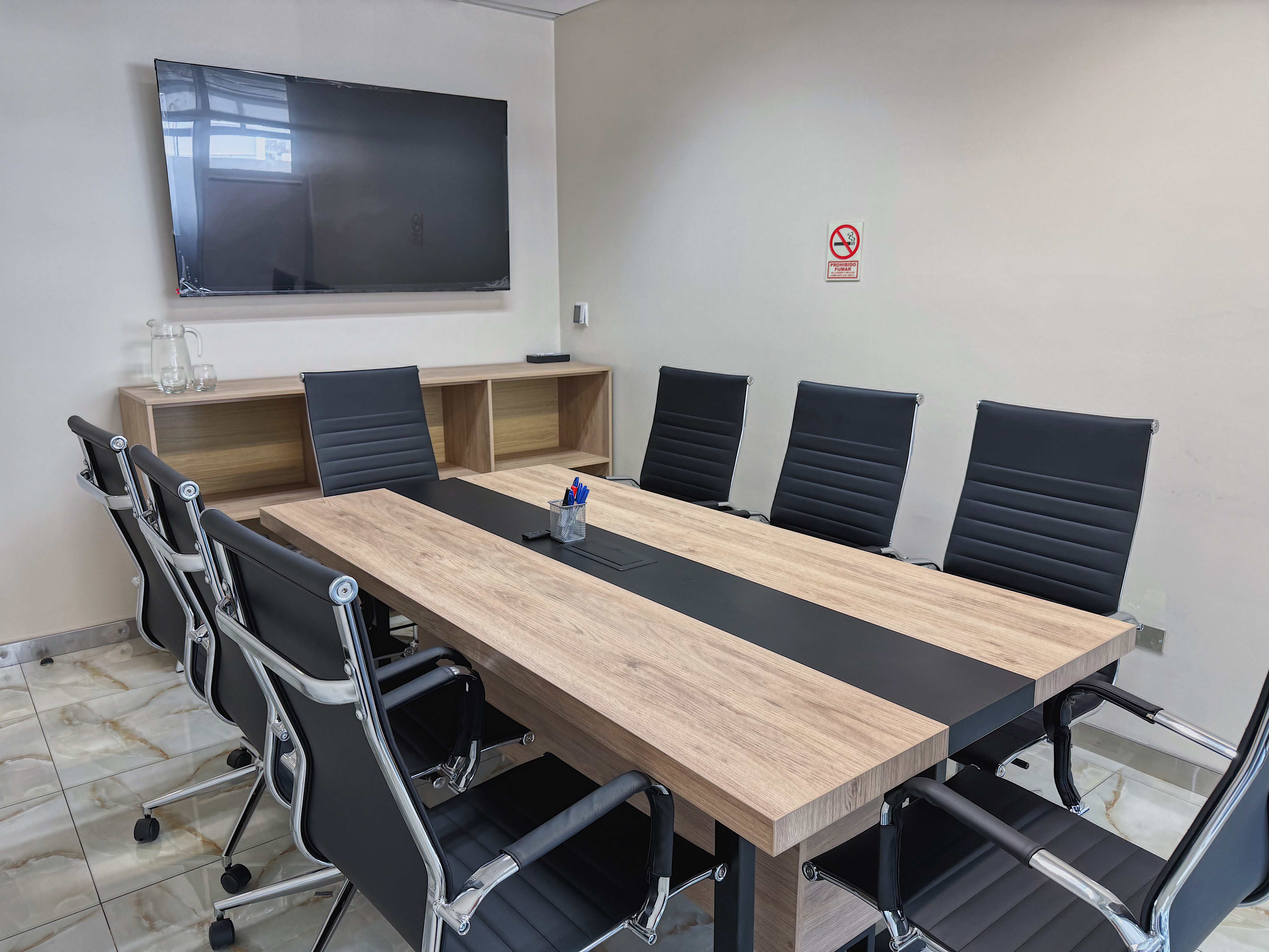 Nova – Meeting Room