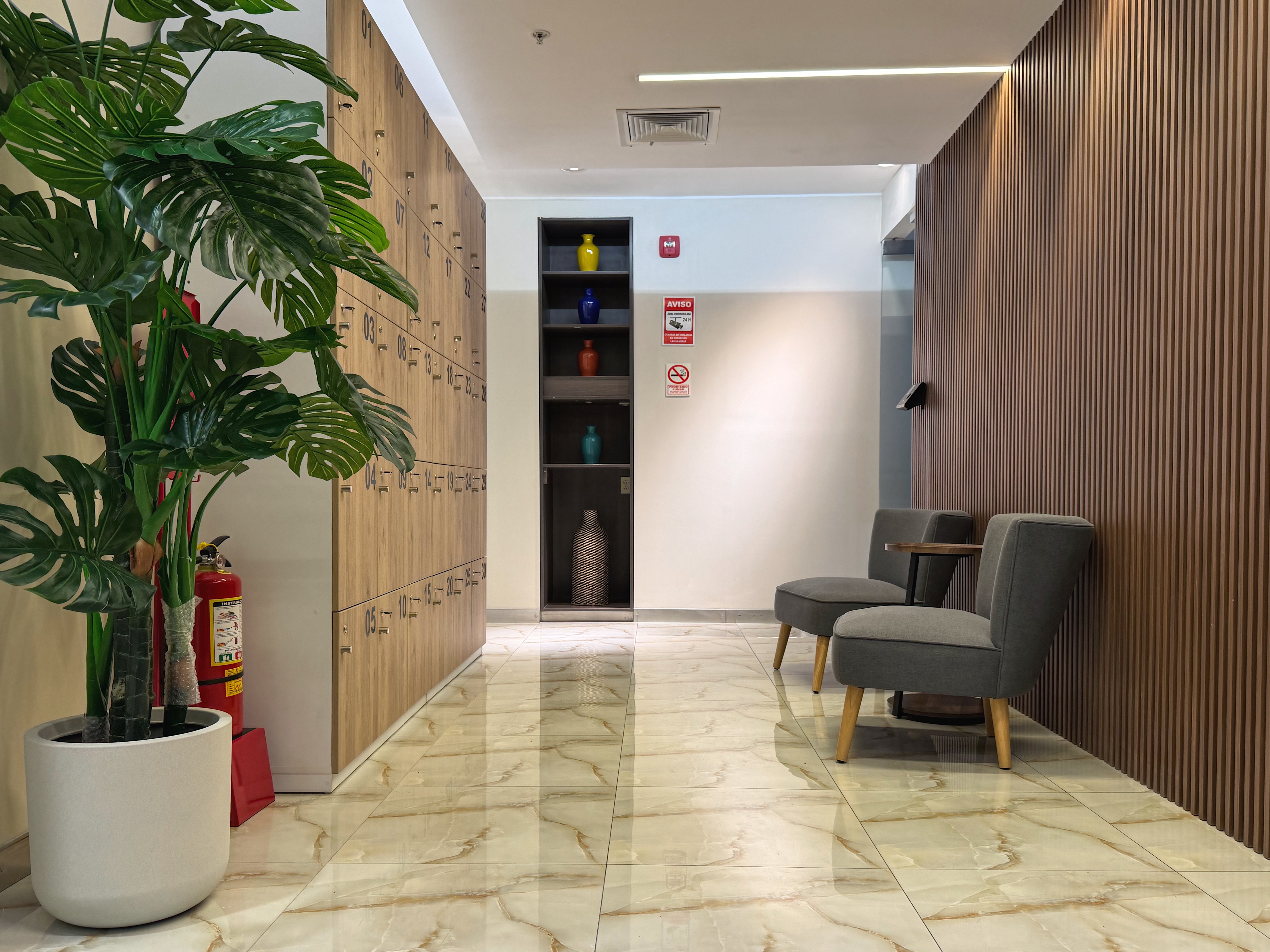 Yi Spaces premium office interior